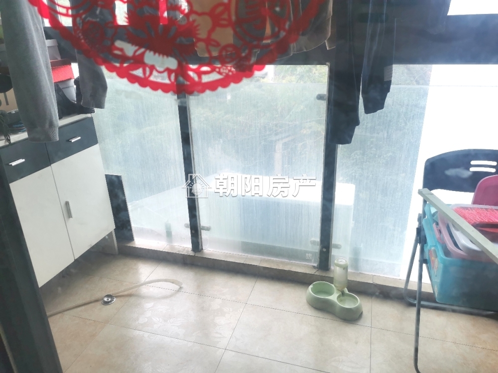 领城小区，精装2房，景观房，诚心出售
