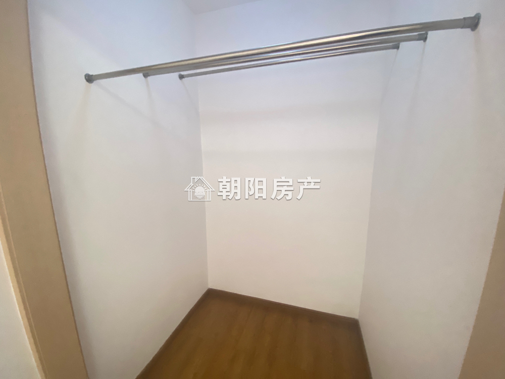 东方丽景 93平 朝南精装两室 免税 中楼层视野佳