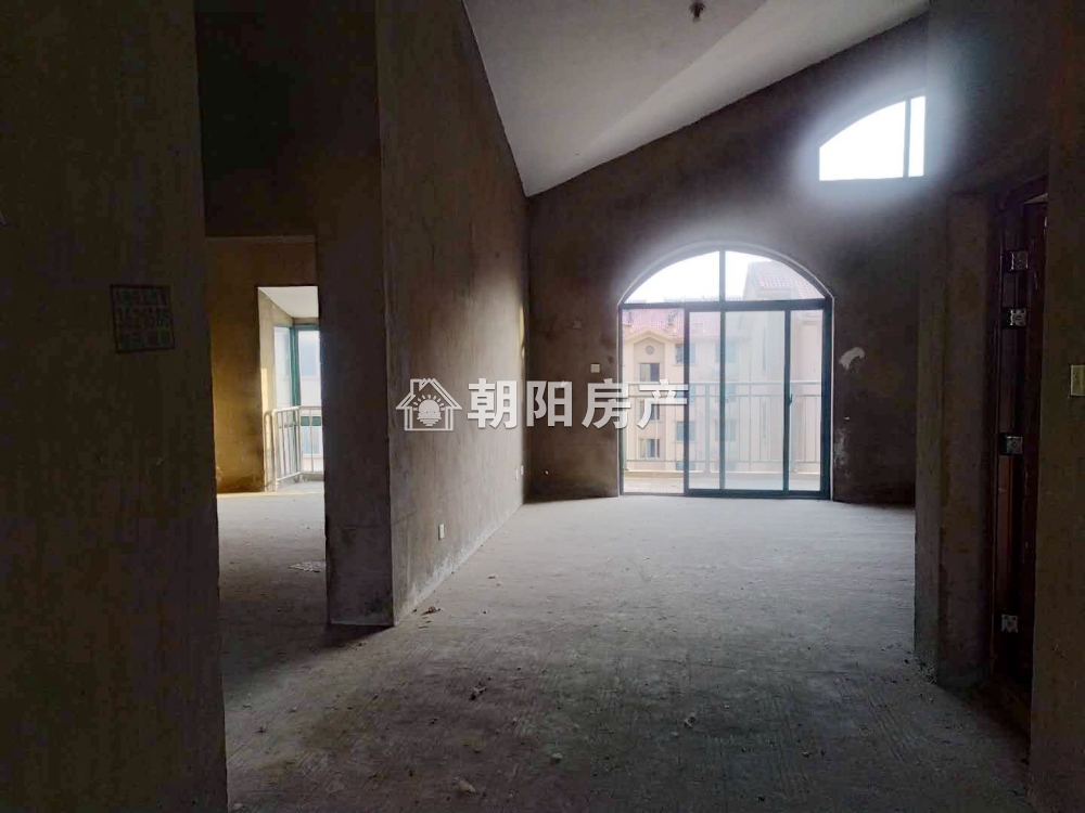 香榭华都西区 85平 朝南两室两厅 单价1750元 交通便利