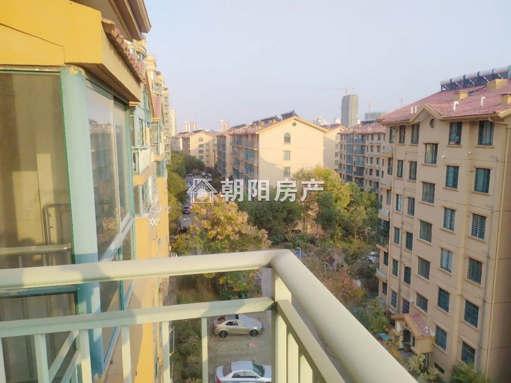 香榭华都西区 85平 朝南两室两厅 单价1750元 交通便利