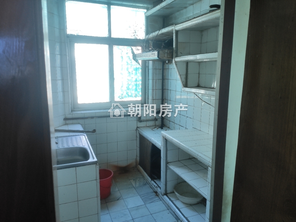 二汽新村 66平 南向两室一厅 交通便利 随时看房