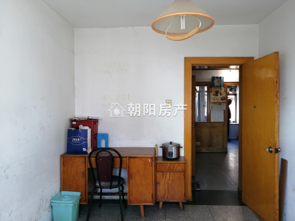 洞二小商住楼 72平 南向双卧 学区房 交通便利