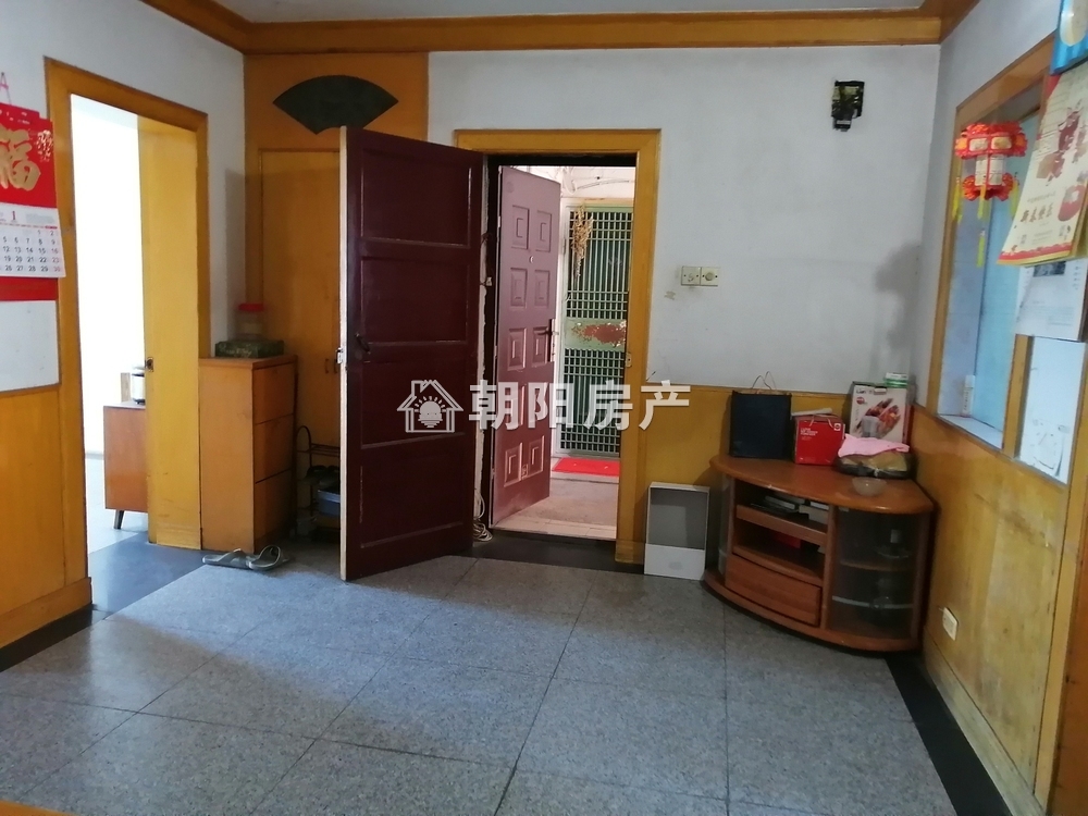 洞二小商住楼 72平 南向双卧 学区房 交通便利
