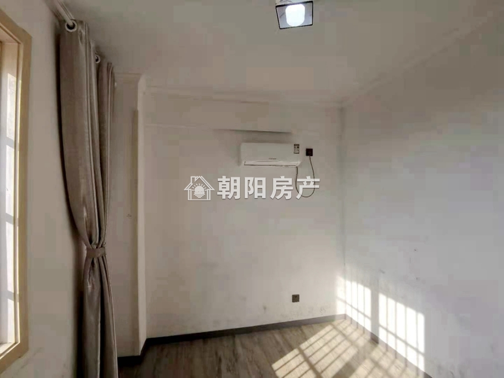 中环国际广场仕府 85平 南向精装两居 交通便利 学区房