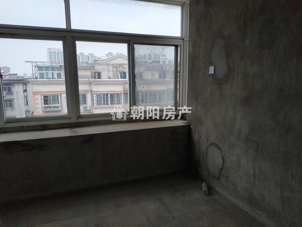 沁园小区 165平 朝南四室采光好 独家房源 学区房 交通便利