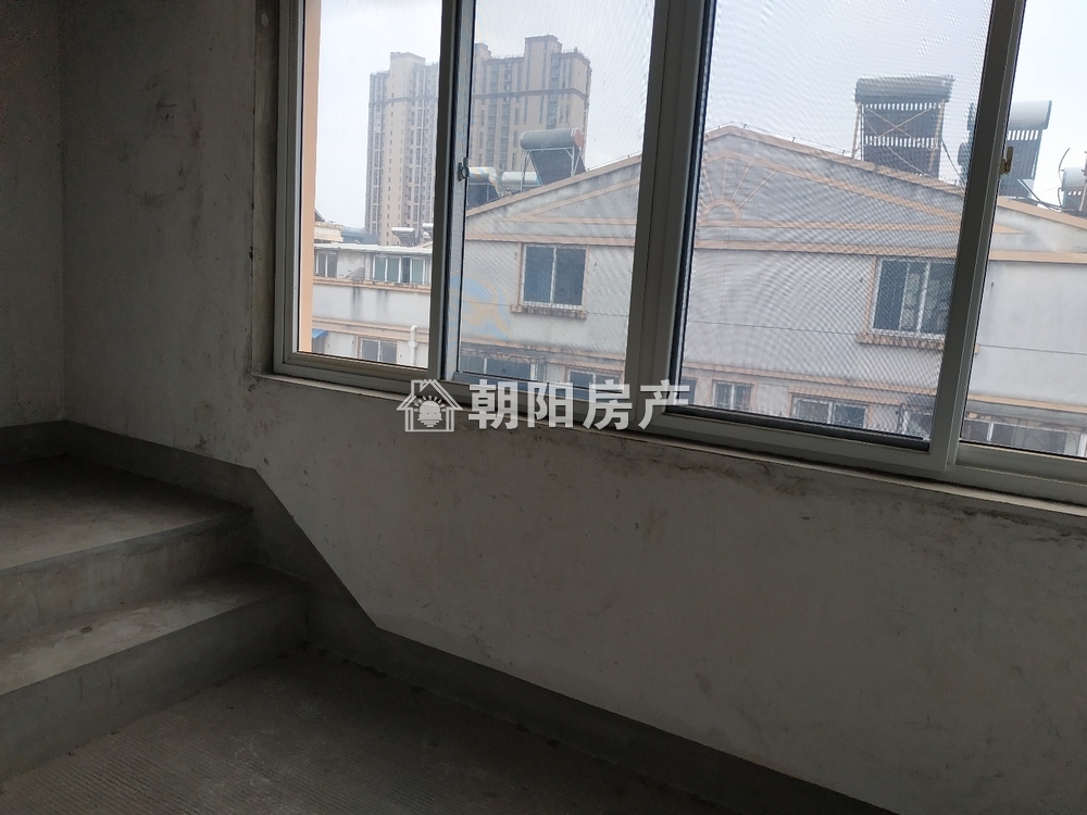 沁园小区 165平 朝南四室采光好 独家房源 学区房 交通便利