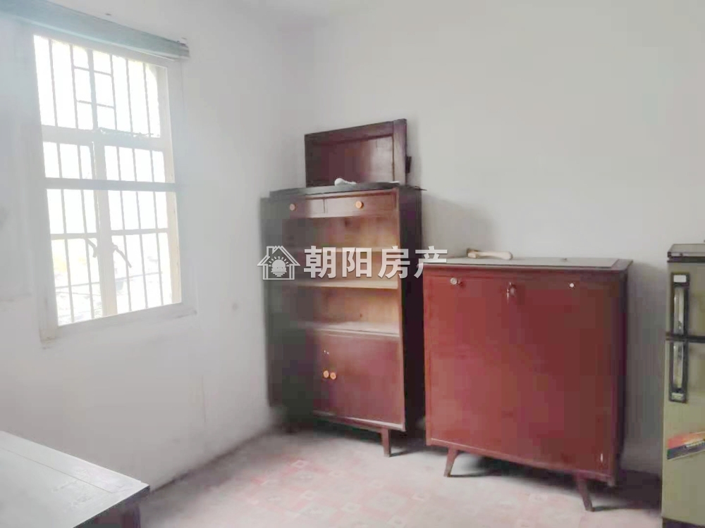前锋一村 53平 朝南两室一厅 普装 随时看房