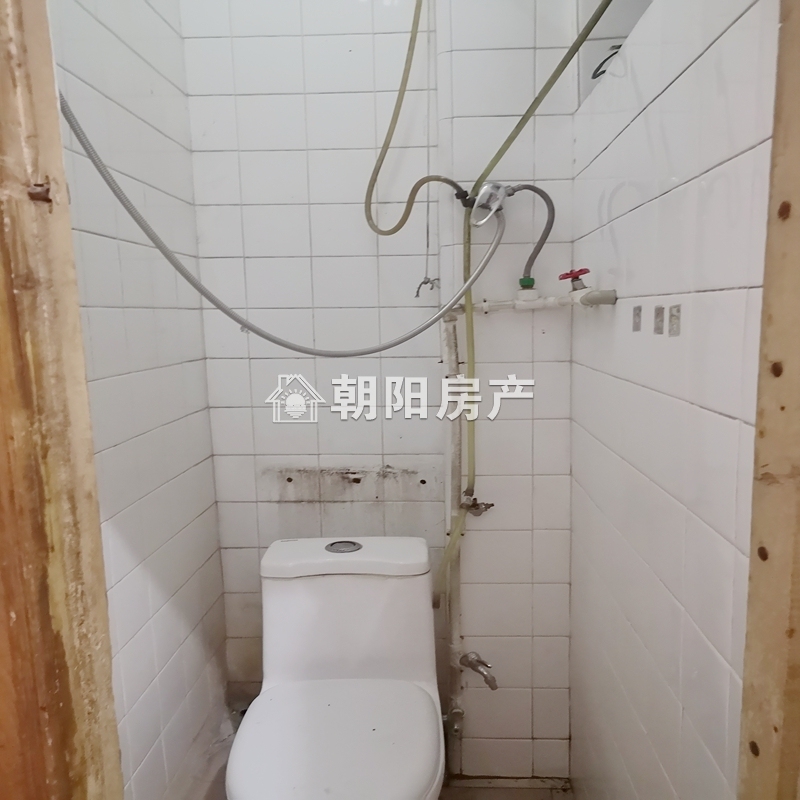 铁三处 59平 南向三室一厅 免税 交通便利