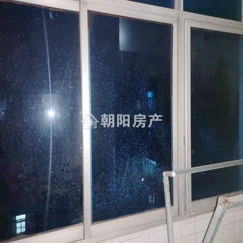 铁三处 59平 南向三室一厅 免税 交通便利