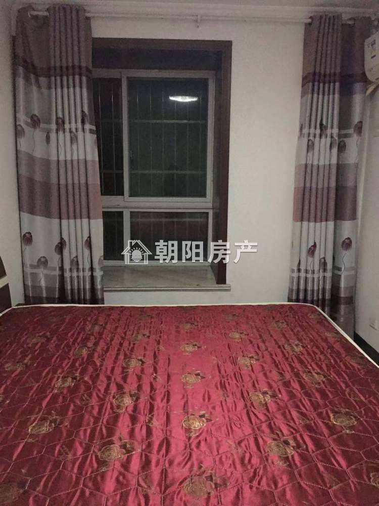 毕家岗新建村A区 102平 南向精装三室 交通便利 采光好