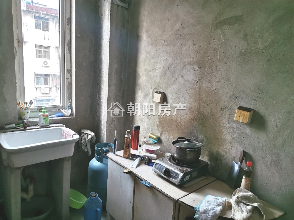 金豪阳光花园 68平 南向两室 满两年 错层结构