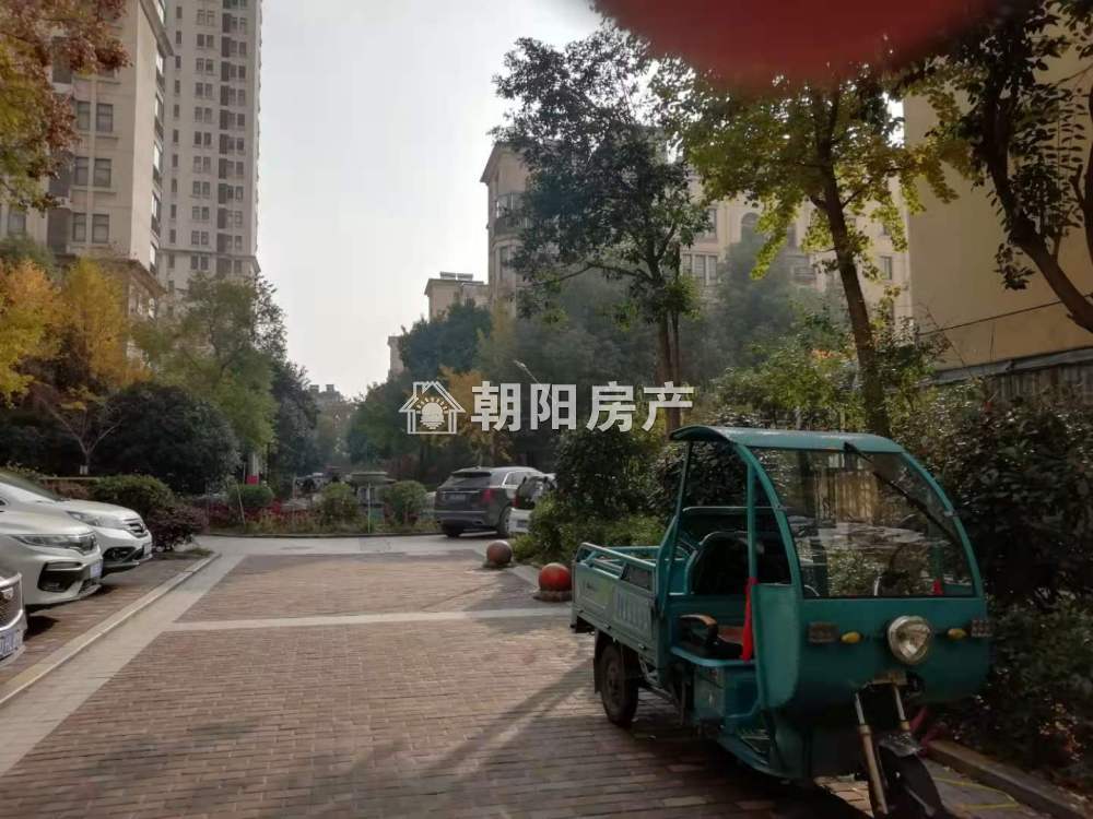 朝阳帝堡 57平 西向精装一室 学区房 满两年