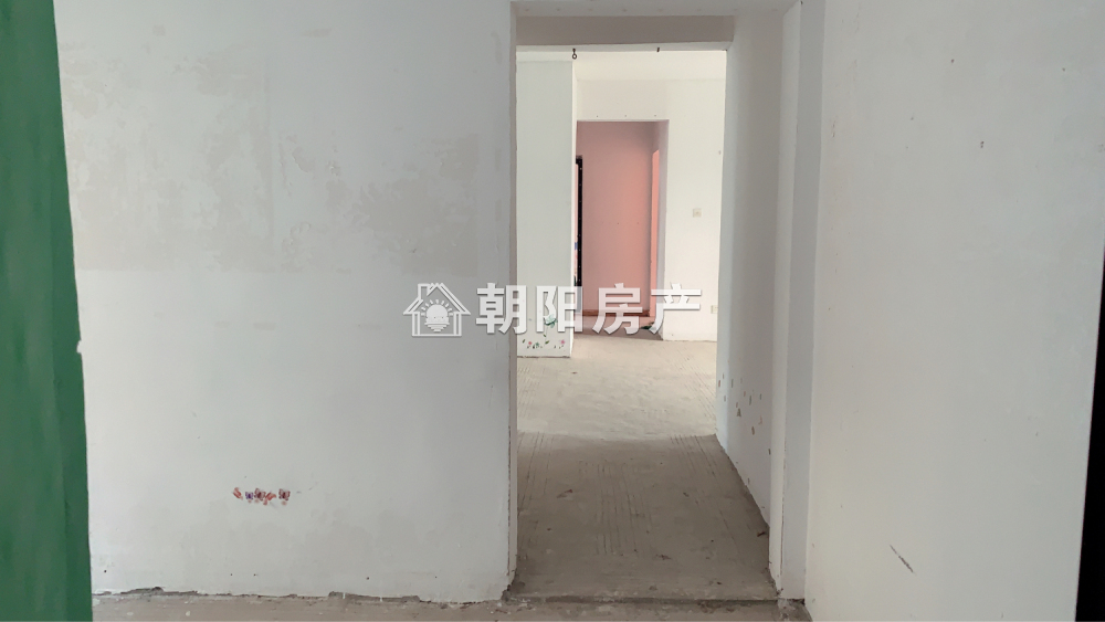 绿茵里 118平 南向三室二厅 满两年 学区房 交通便利