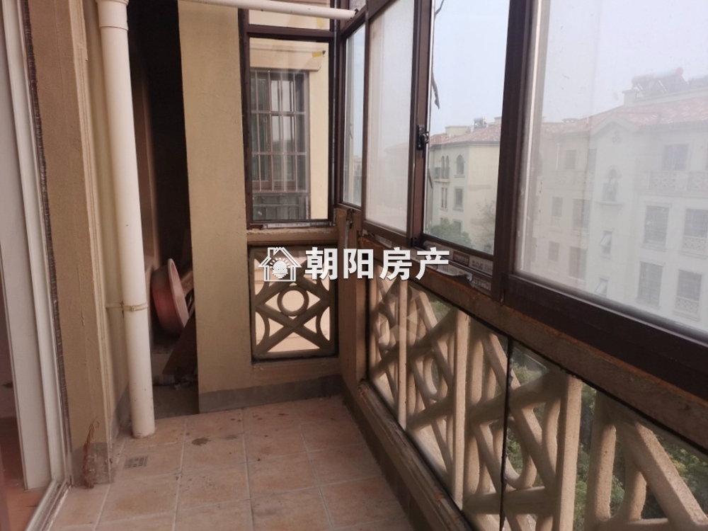 顺发泽润园 88平 南向精装三室 满两年 交通便利