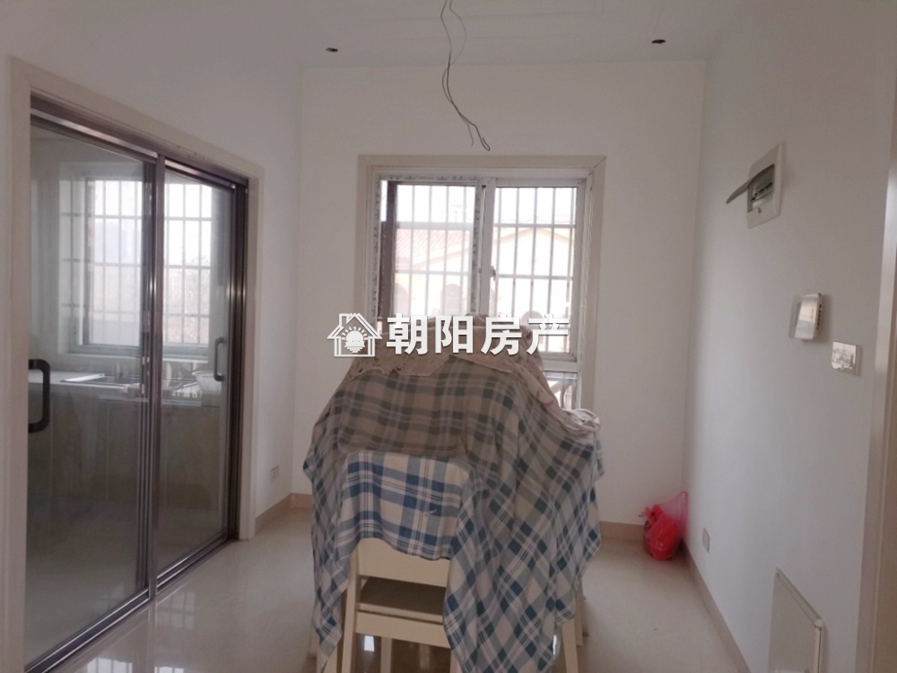 顺发泽润园 88平 南向精装三室 满两年 交通便利