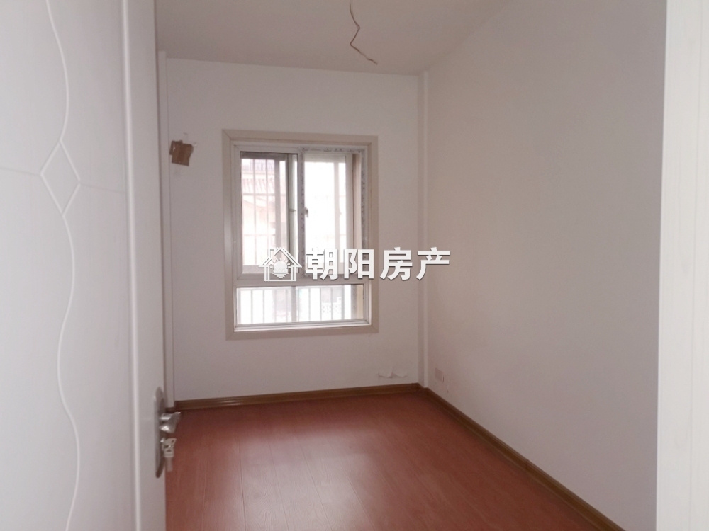 顺发泽润园 88平 南向精装三室 满两年 交通便利