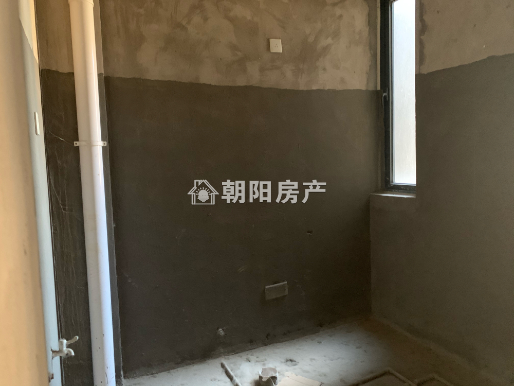 半山家园二期 169平 南向四室毛坯 学区房 交通便利