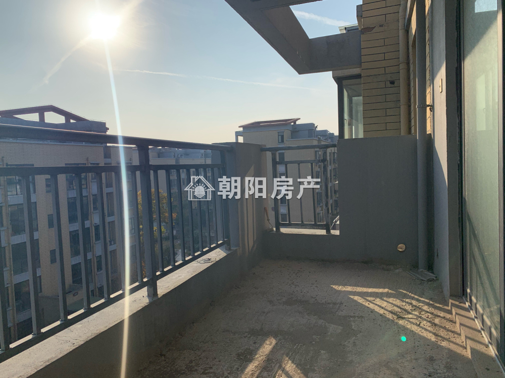 半山家园二期 169平 南向四室毛坯 学区房 交通便利