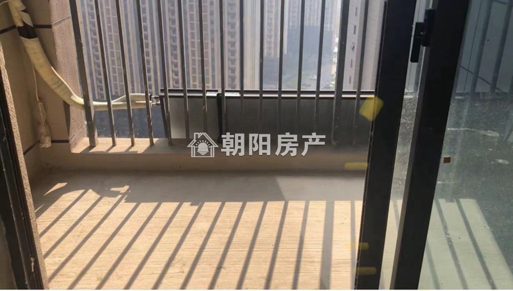 舜耕花都 132平 南向采光三居 毛坯 交通便利