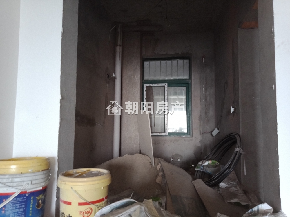 中央花园 97平 南向两室 学区房 1188元/平