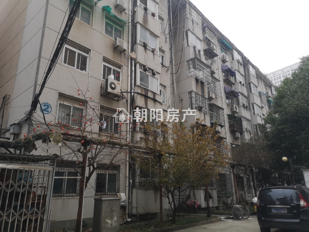 银工家属楼，多层，2楼，精装，2室2厅 出售