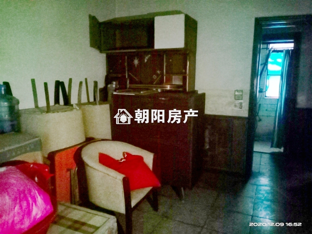 教堂楼 55平 南向两室 满两年 学区房 随时看房
