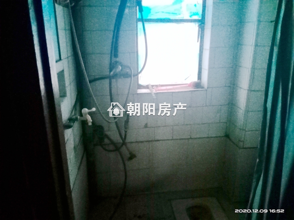 教堂楼 55平 南向两室 满两年 学区房 随时看房