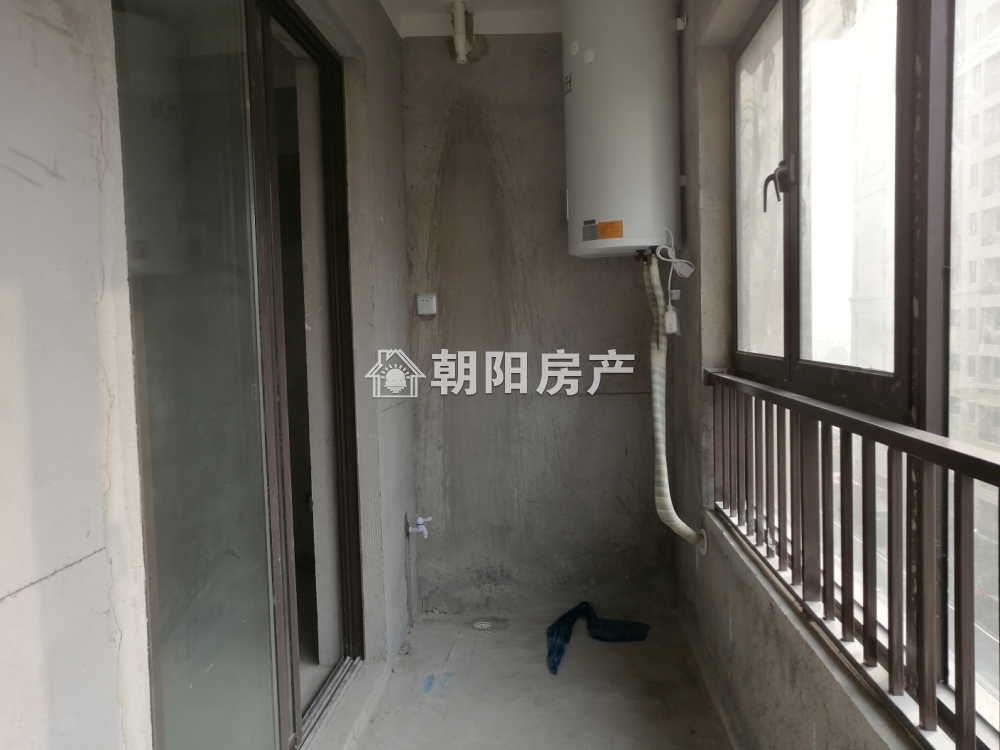漫悦湾 134平 南向三居 学区房 交通便利