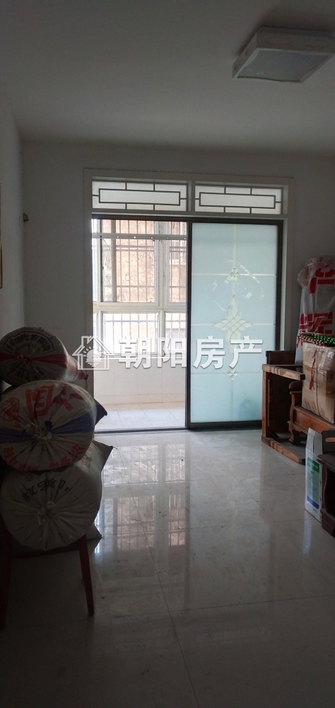 东风小区 128平 南向精装三居 满两年 交通便利