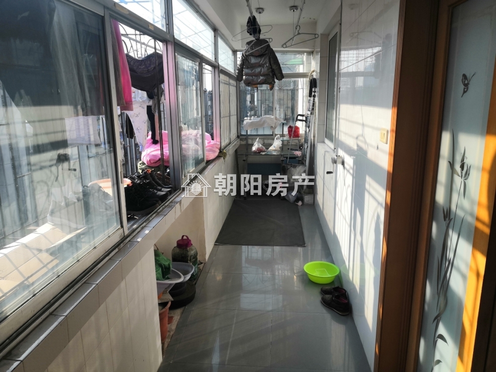 华声苑 131平 南向大三居 满两年 学区房 交通便利