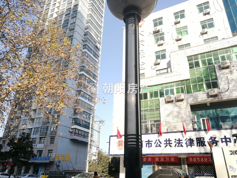 龙泉御景 68平 南向一室两厅 满两年 采光好