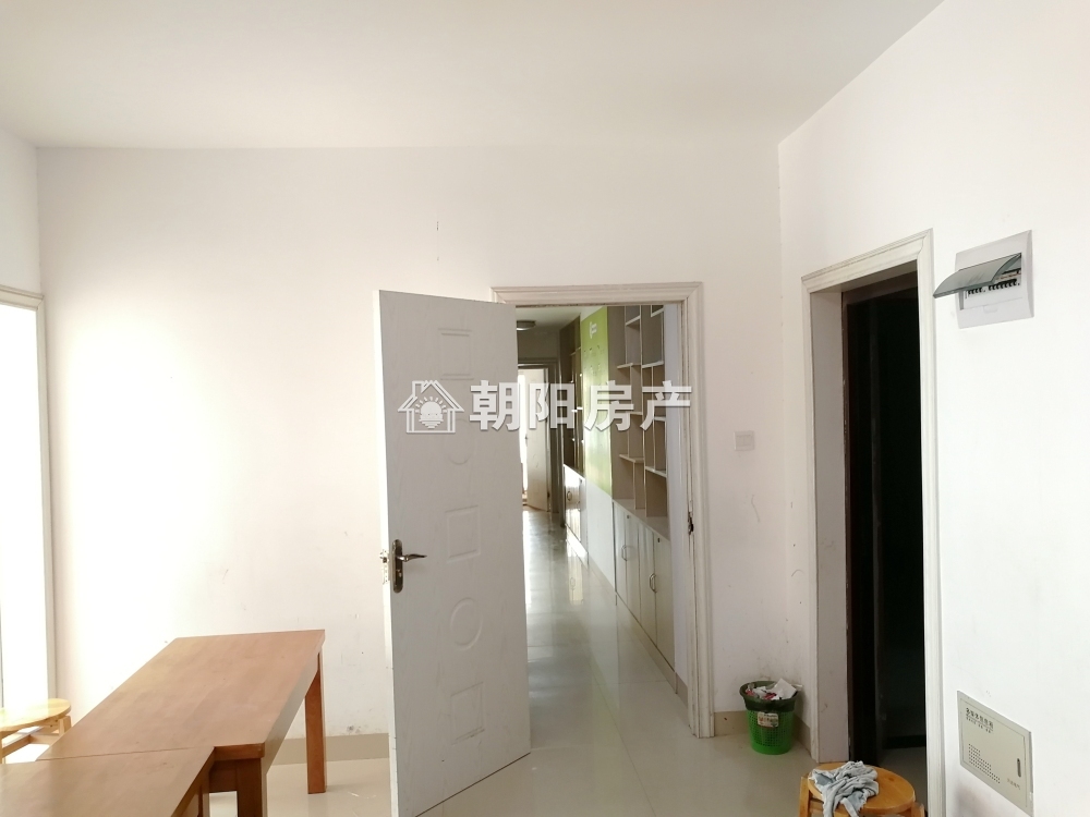 龙泉御景68平南向一室 简装 配套齐全 交通便利