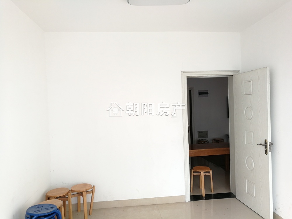 龙泉御景68平南向一室 简装 配套齐全 交通便利
