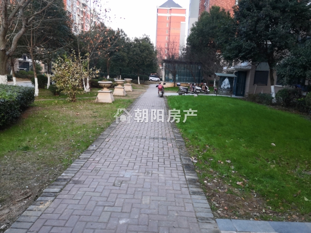 金域蓝湾 126平 南向三居 毛坯 满两年 学区房