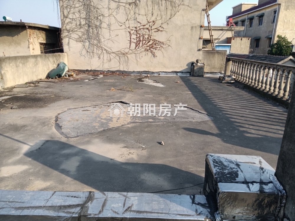 西街防疫站对面 71平 南向两居 毛坯 独家房源 交通便利