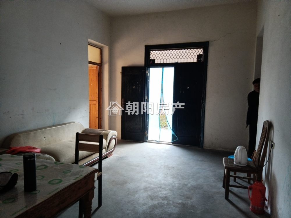 西街防疫站对面 71平 南向两居 毛坯 独家房源 交通便利