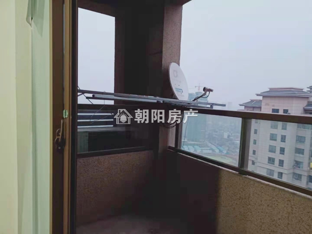易居东方城 98平 南向三室 满五唯一 简装