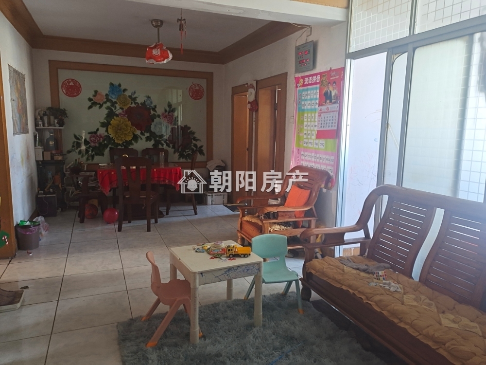 田一幼综合楼 82平 南向三居 满两年 交通便利