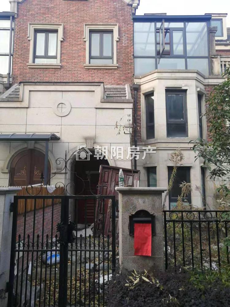 嶺秀山南 359平 纯别墅五室四卫 满两年 英式建筑 随时看房