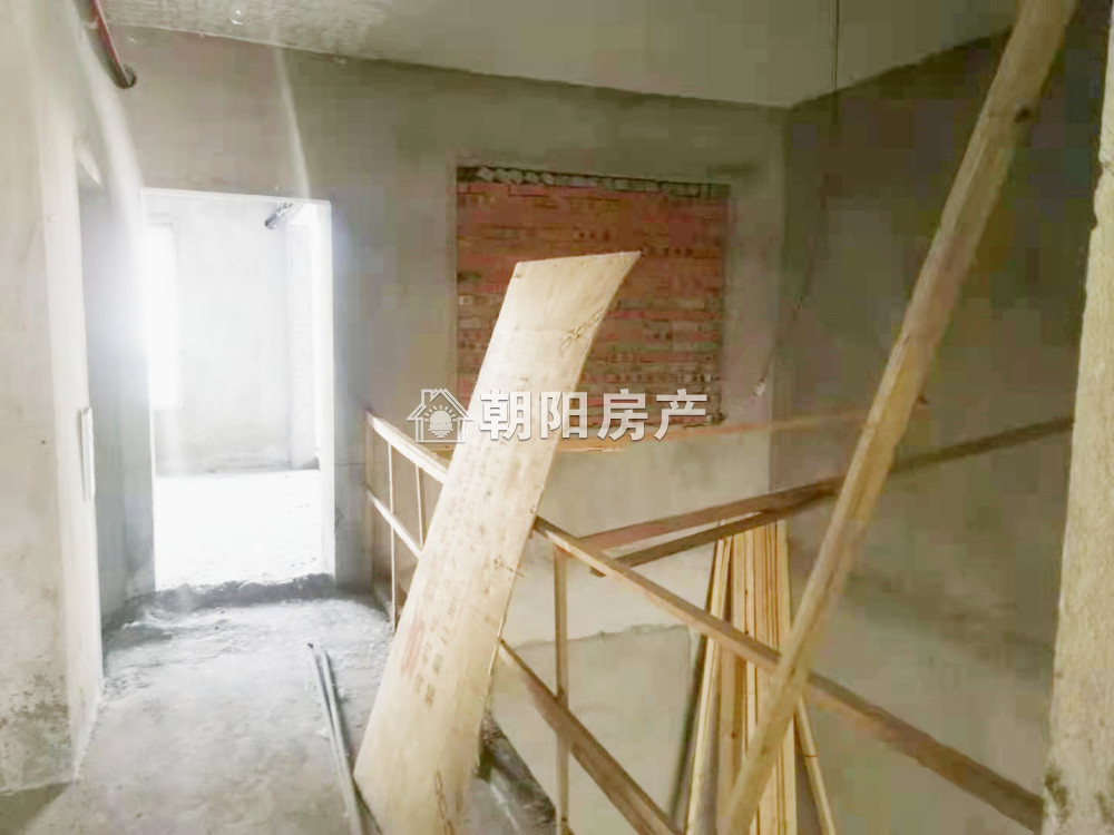 嶺秀山南 359平 纯别墅五室四卫 满两年 英式建筑 随时看房