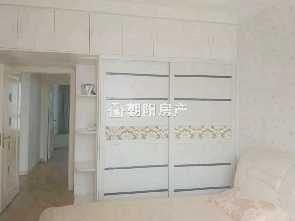 银鹭万树城 104平 南向精装三室 满五唯一免税