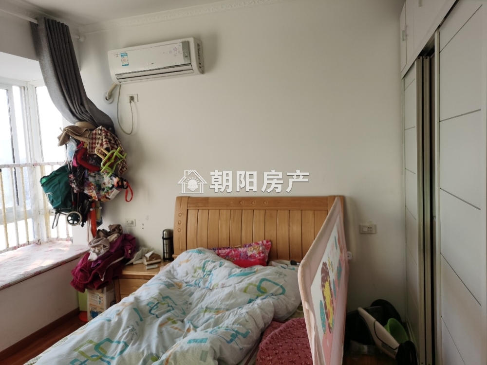 宏学雅居 107平 精装三室 学区交通便利 满两年