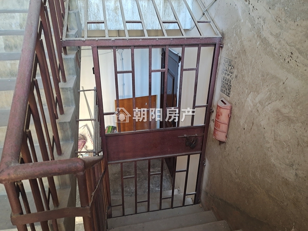田东小区 60平 南向两室一厅 单价1583元 交通便利