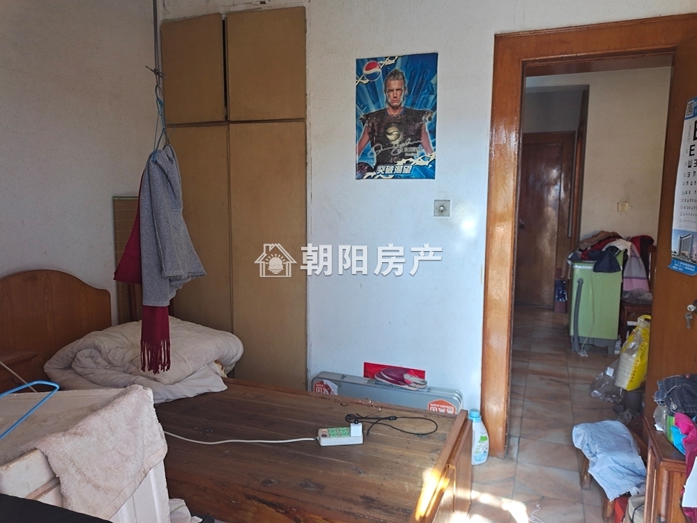 田东小区 60平 南向两室一厅 单价1583元 交通便利
