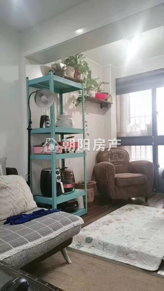 金地华府 70平 精装南向三居 交通便利 学区房