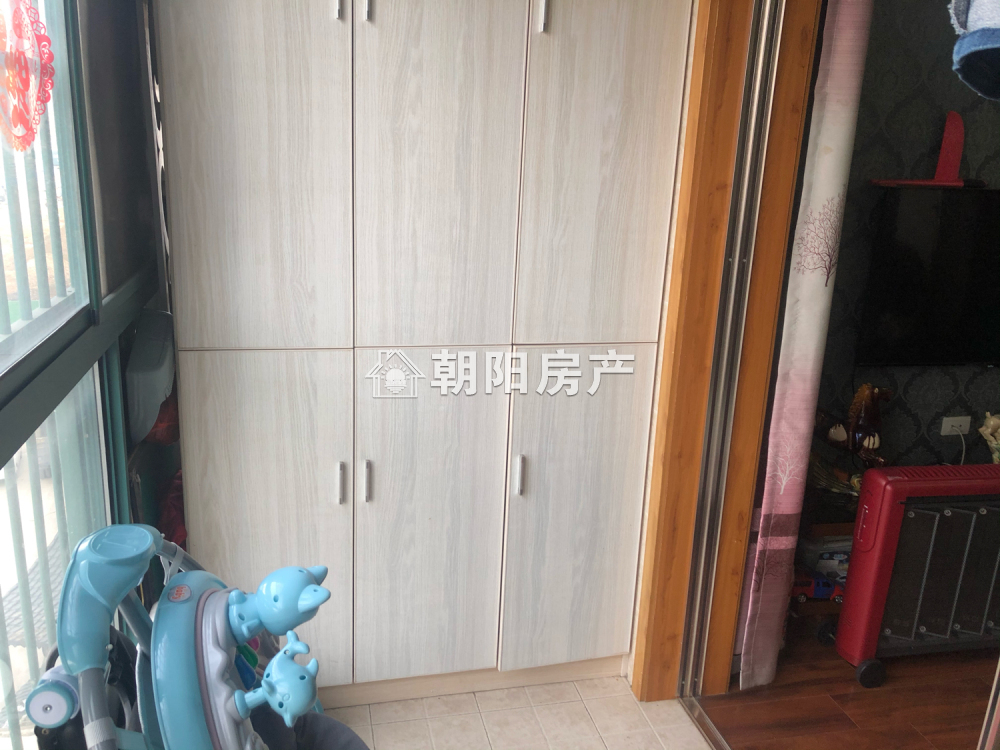 银鹭万树城 77平 南向精装两居 满两年 学区房