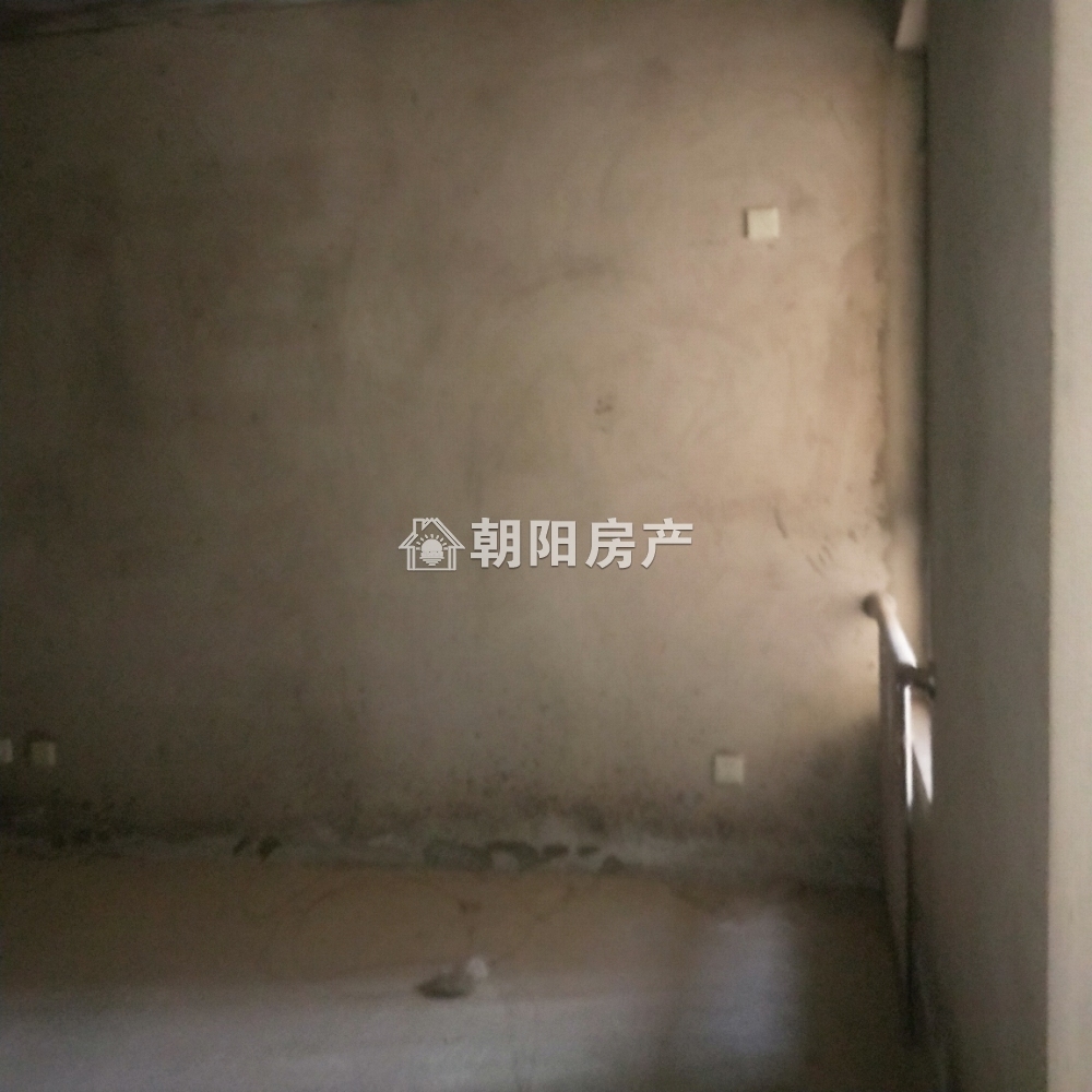八里塘安置小区 80平 南向两居 毛坯 学区房 交通便利