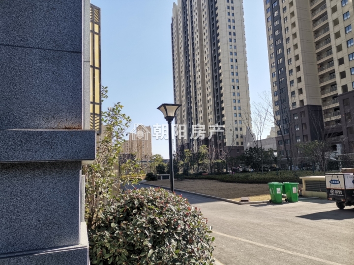 万茂华府 毛坯三室两厅 户型方正 房东诚心出售-淮南山南新区二手房
