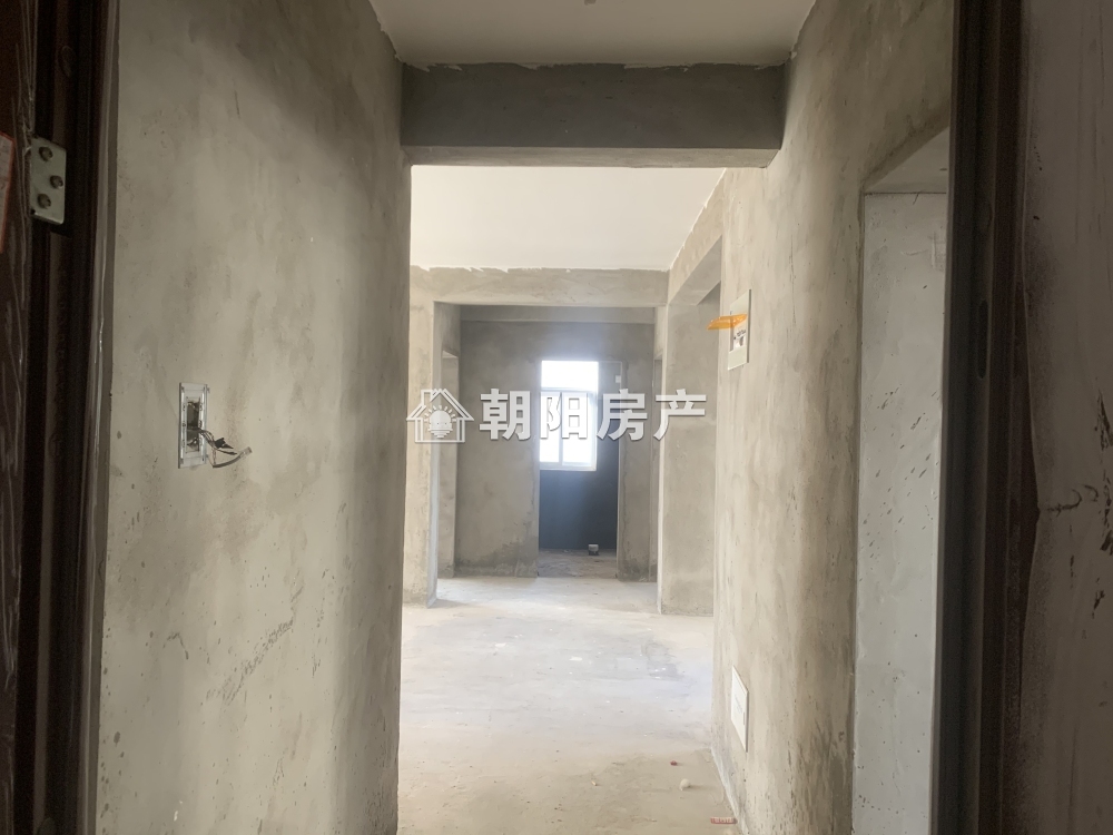 银杏苑 96平 南北通透三室 毛坯 随时看房