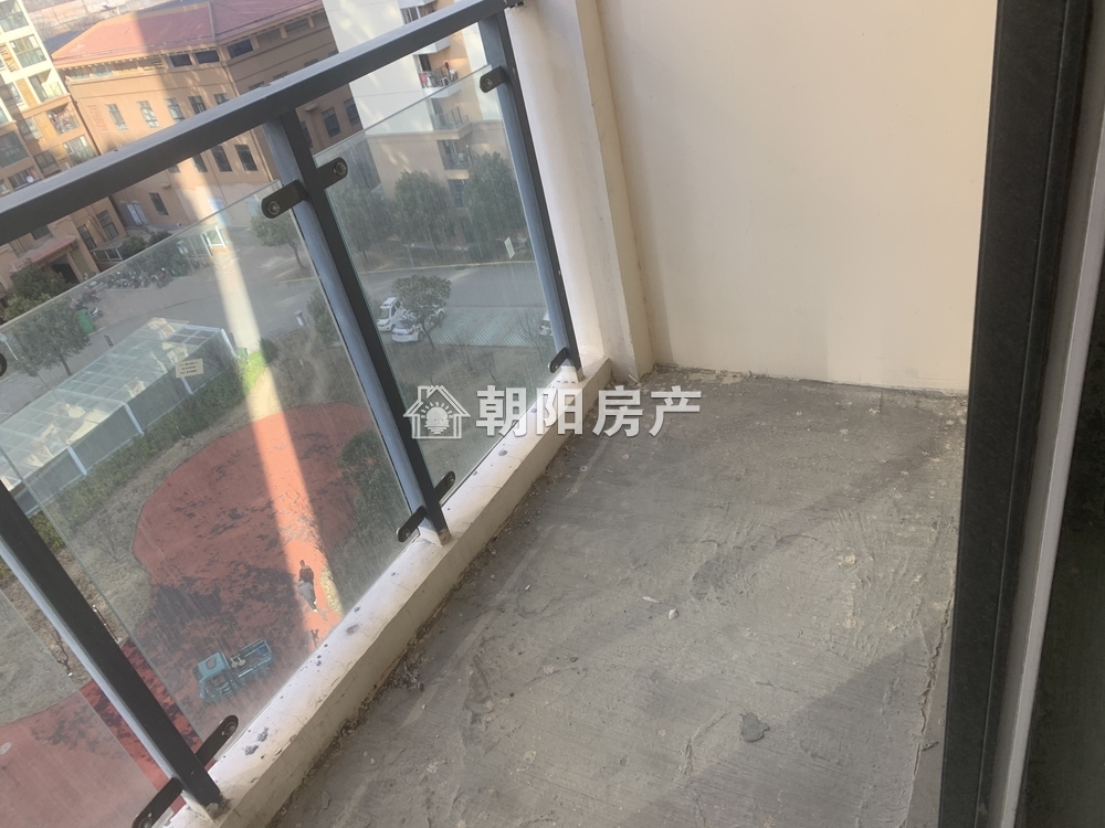 银杏苑 96平 南北通透三室 毛坯 随时看房